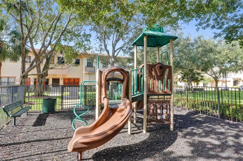 6079 Grand Cypress Cir W Coconut Creek, FL 33073