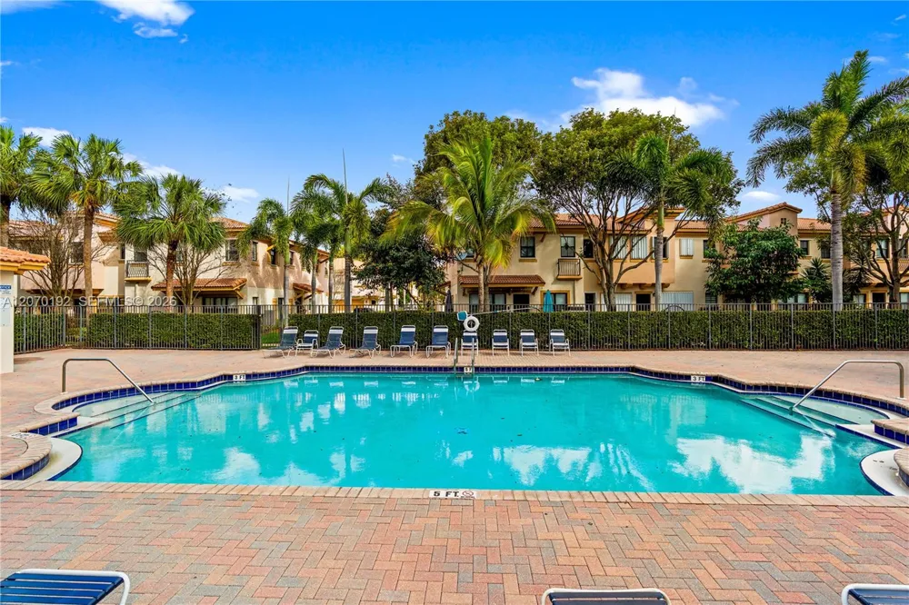 6079 Grand Cypress Cir W Coconut Creek, FL 33073