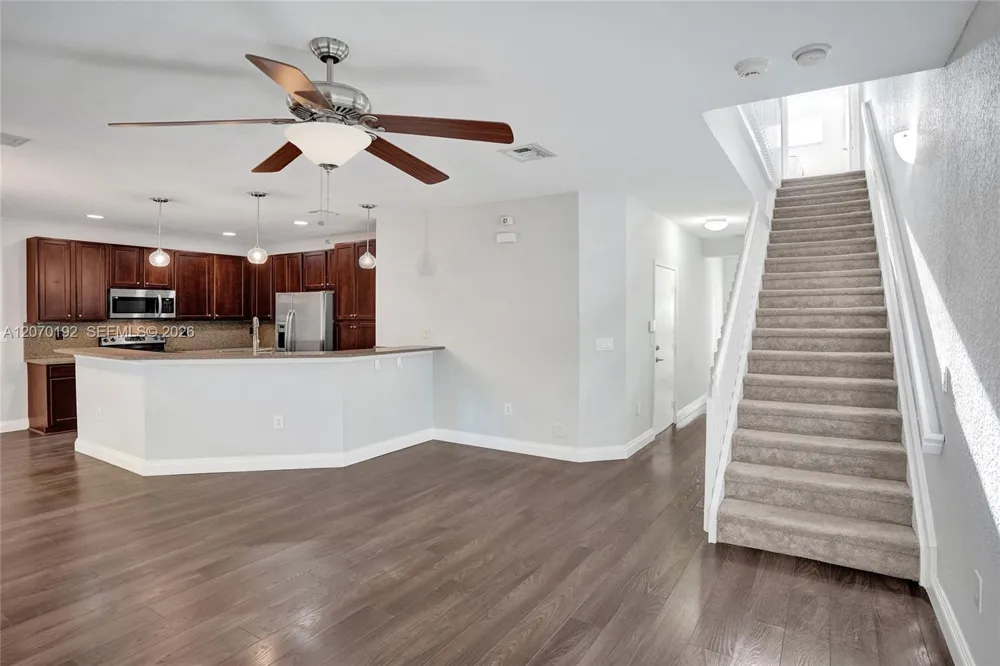 6079 Grand Cypress Cir W Coconut Creek, FL 33073