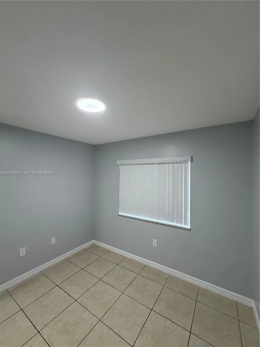 1261 SE 27th St #101 Homestead, FL 33035