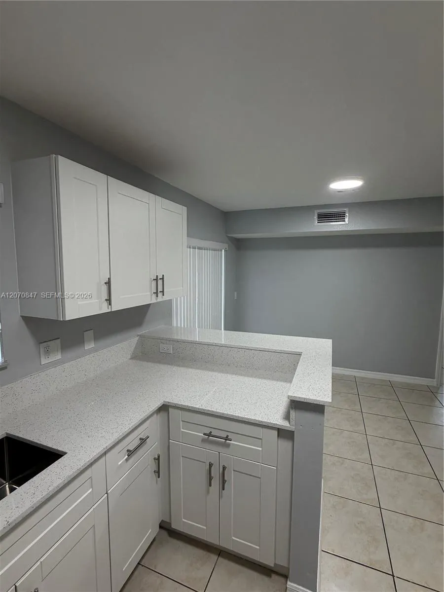 1261 SE 27th St #101 Homestead, FL 33035