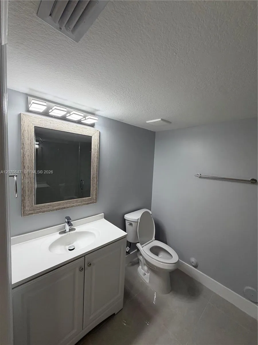 1261 SE 27th St #101 Homestead, FL 33035