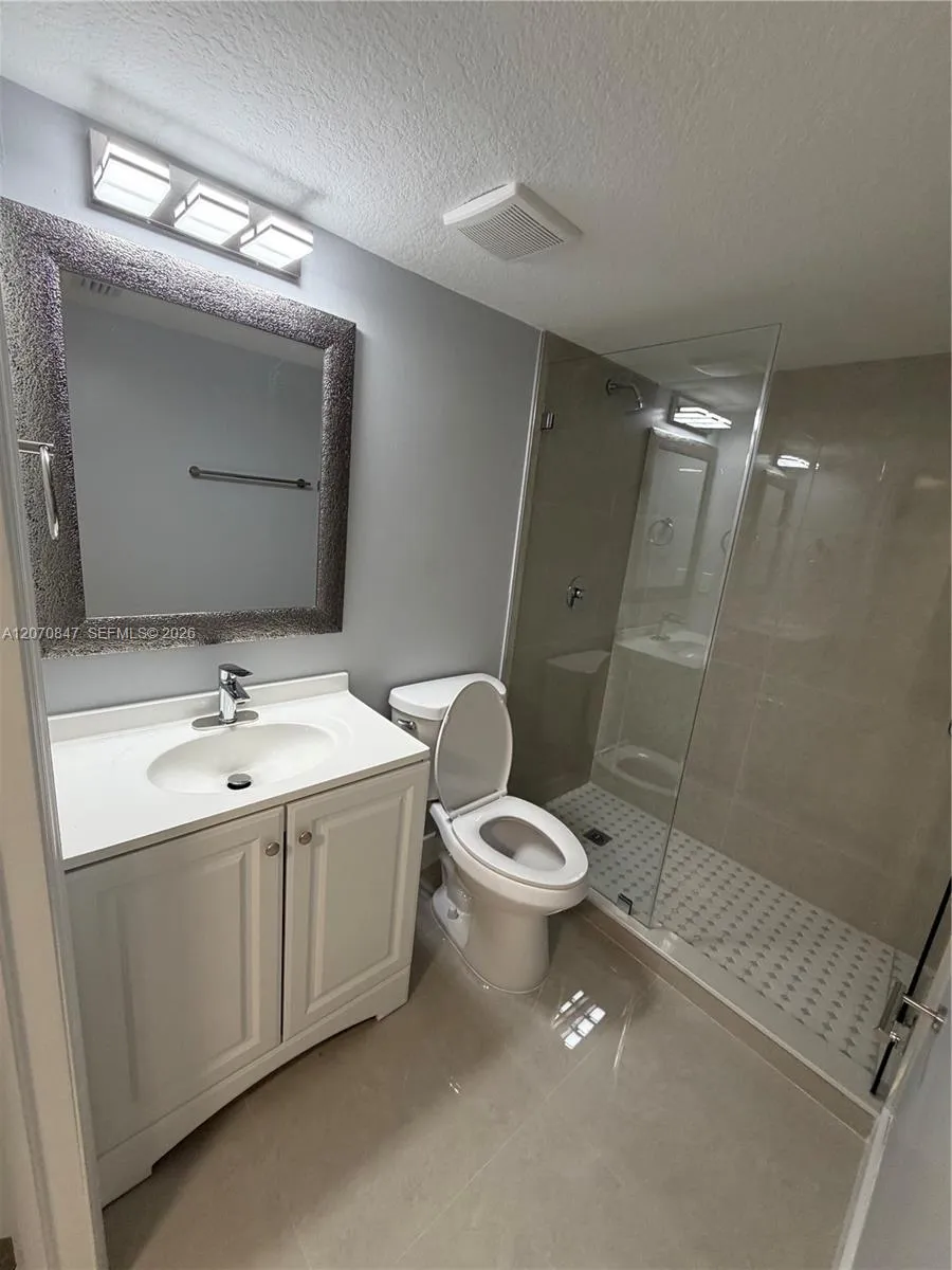 1261 SE 27th St #101 Homestead, FL 33035