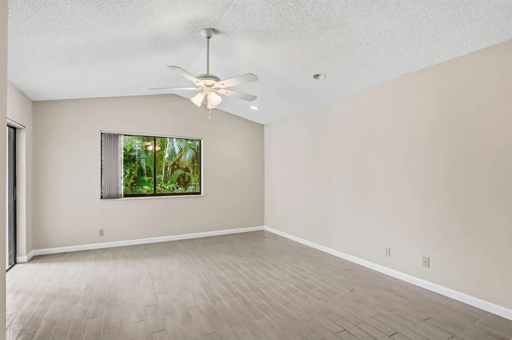 6170 BAY ISLES DRIVE Boynton Beach, FL 33437