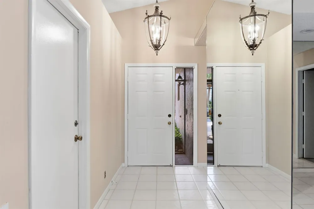 6170 BAY ISLES DRIVE Boynton Beach, FL 33437