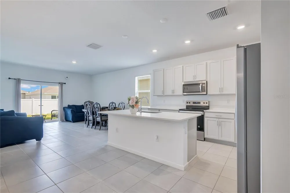 437 SILVER PALM DRIVE Haines City, FL 33844