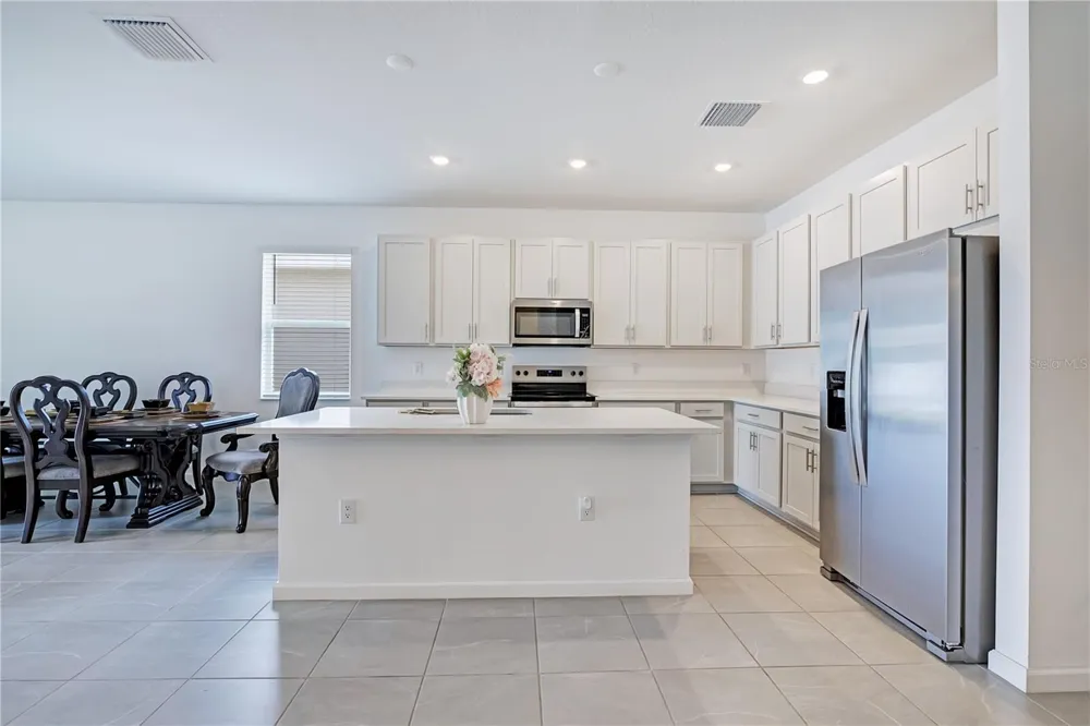 437 SILVER PALM DRIVE Haines City, FL 33844