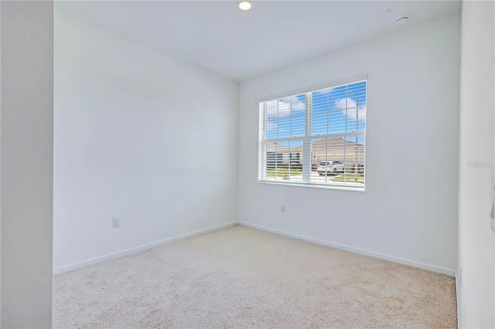 437 SILVER PALM DRIVE Haines City, FL 33844