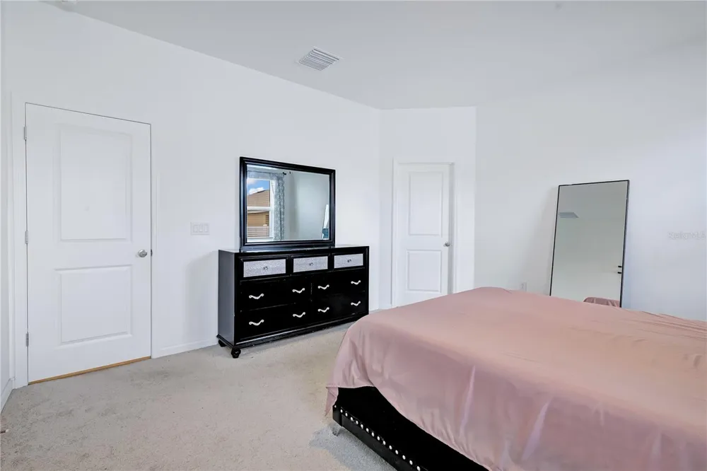 437 SILVER PALM DRIVE Haines City, FL 33844