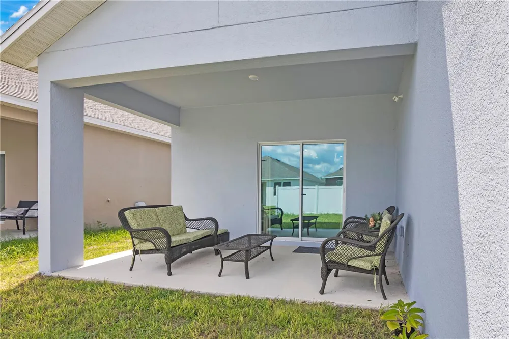 437 SILVER PALM DRIVE Haines City, FL 33844