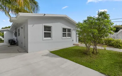 1101 NW 26TH STREET