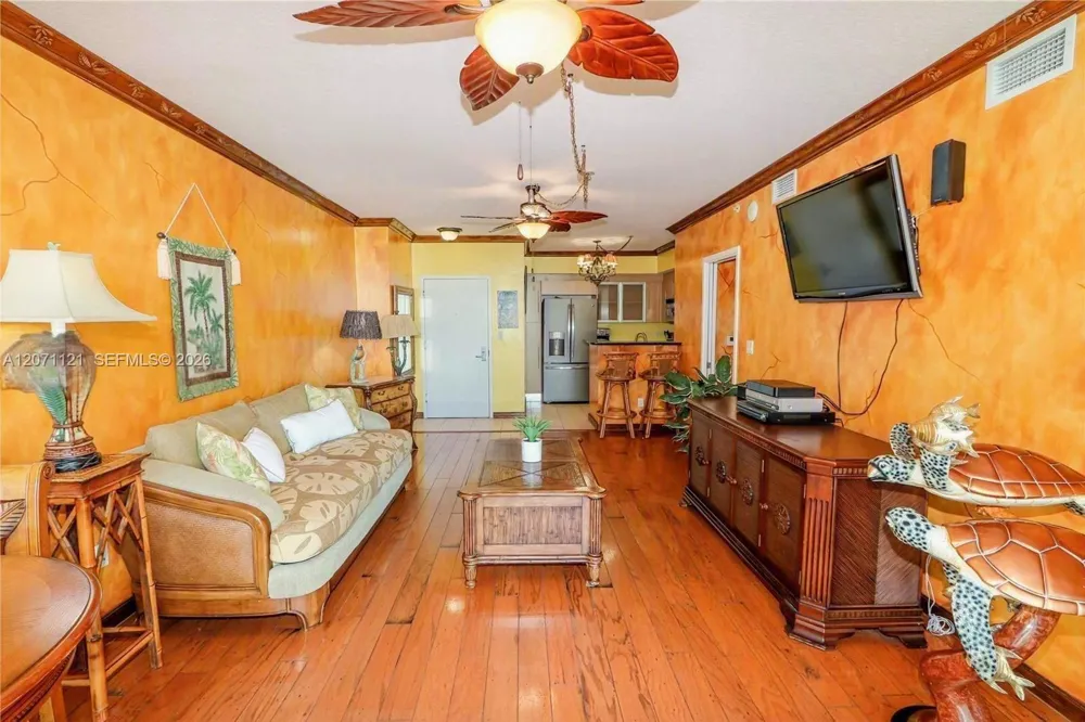 335 S Biscayne Blvd #1500 Miami, FL 33131