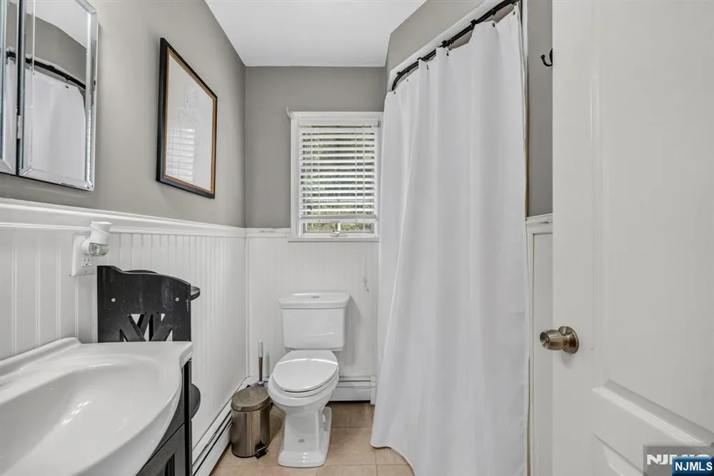 392 Monroe Avenue Wyckoff, NJ 07481