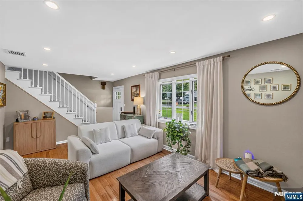 392 Monroe Avenue Wyckoff, NJ 07481