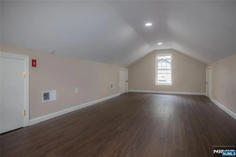 159-161 Vermont Avenue Newark, NJ 07106