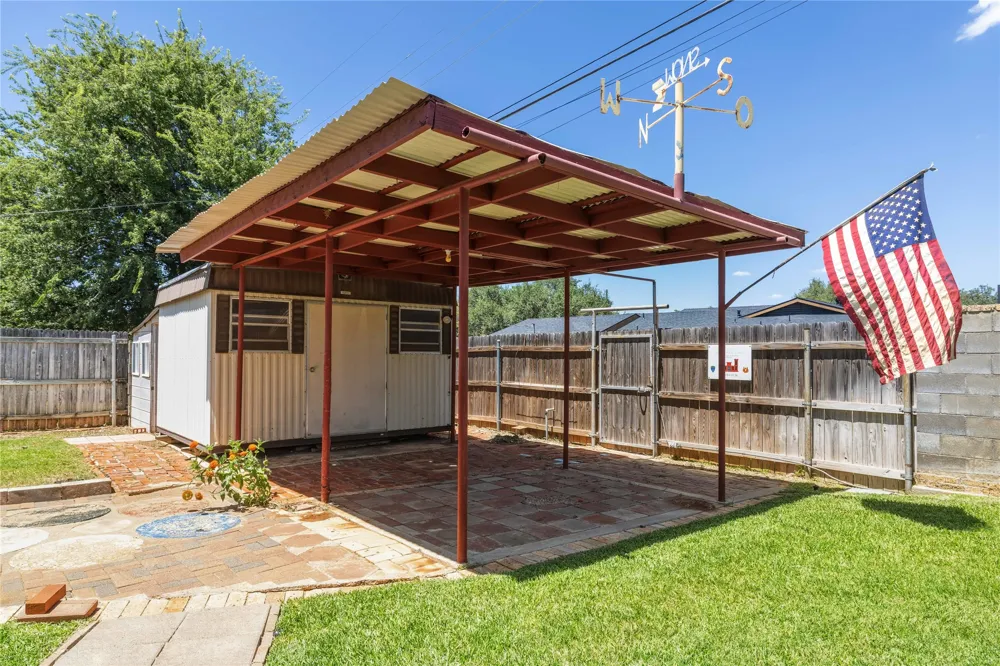 4304 9th Street Brownwood, TX 76801