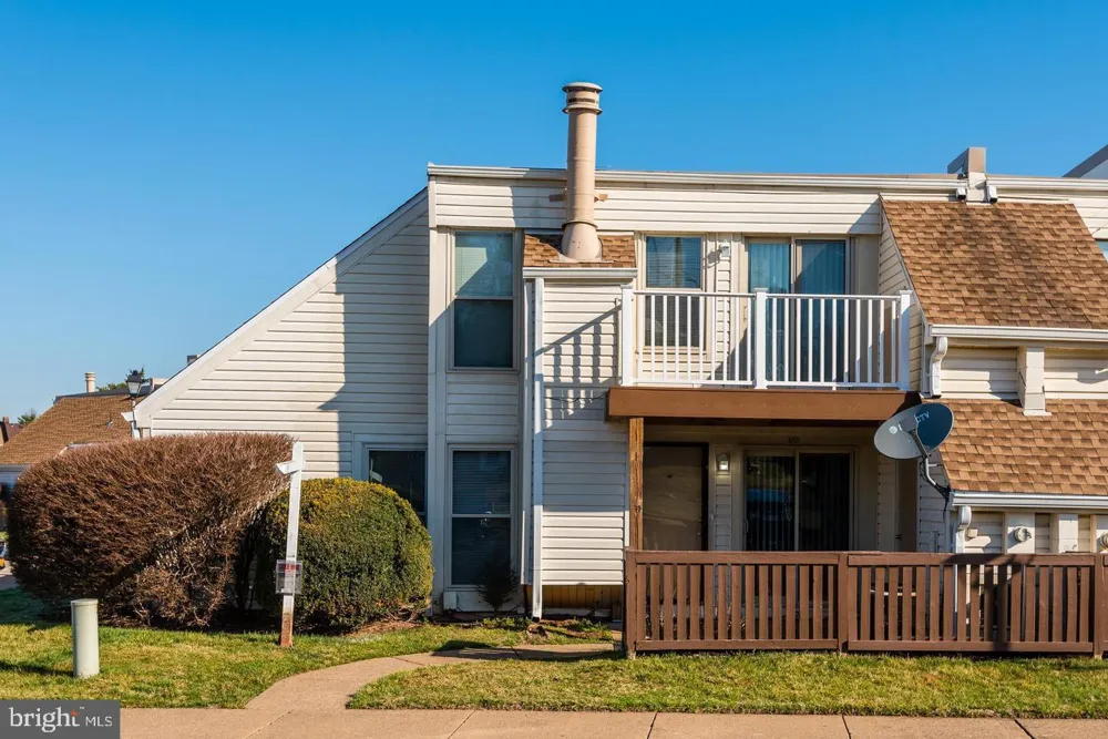 1001 WARWICK COURT Sterling, VA 20164