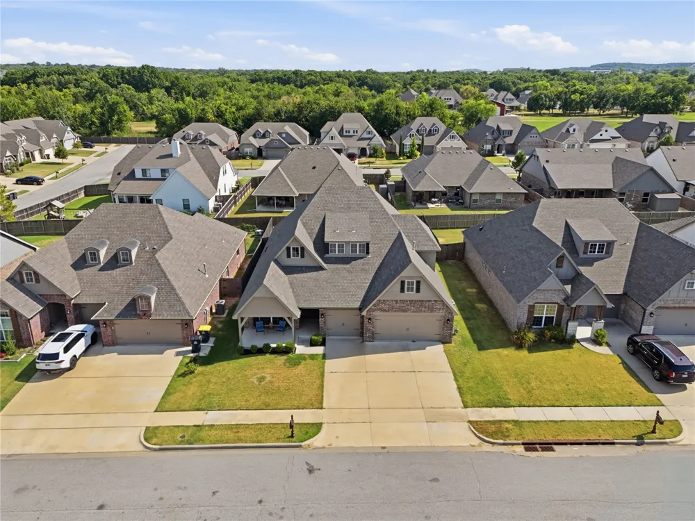 2612 W 114th Place S Jenks, OK 74037