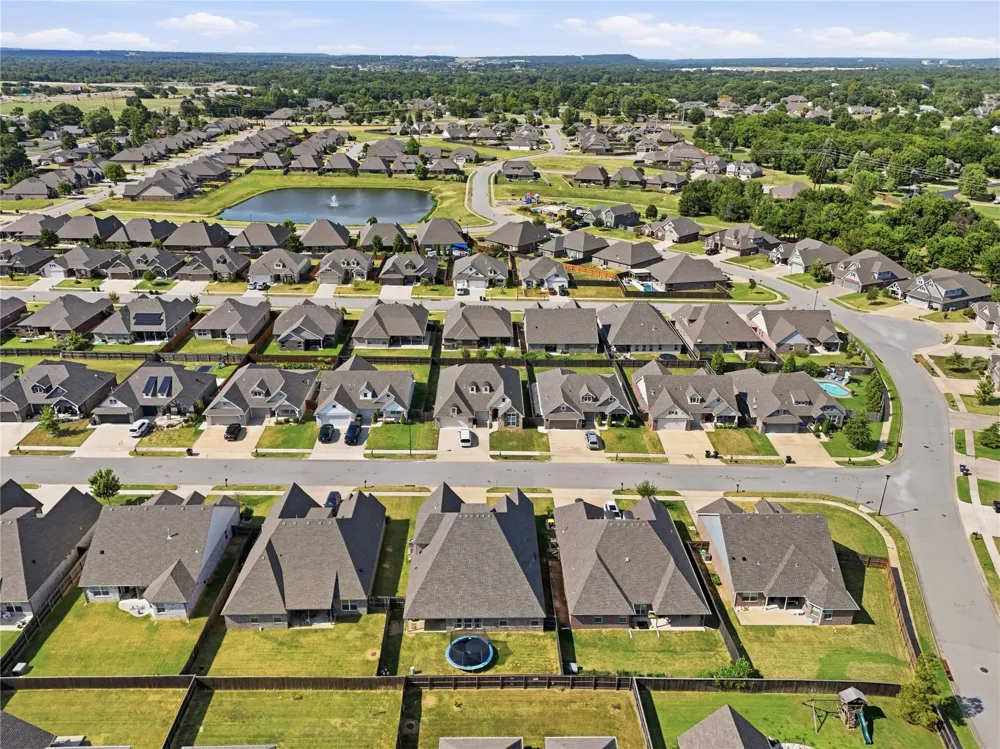 2612 W 114th Place S Jenks, OK 74037