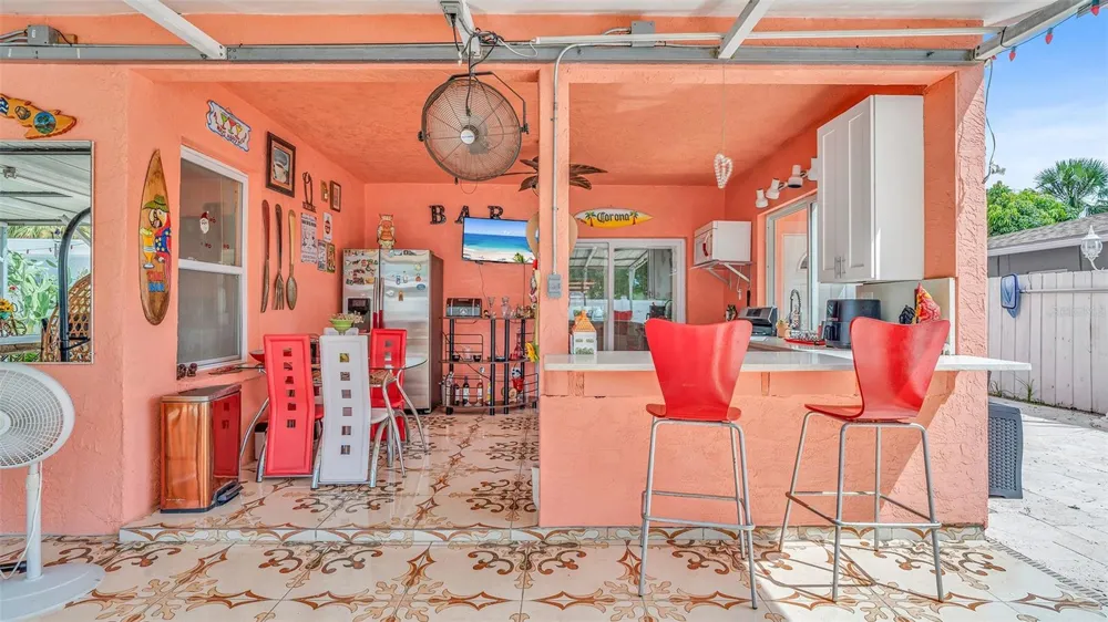 8301 LOPEZ DRIVE Tampa, FL 33615