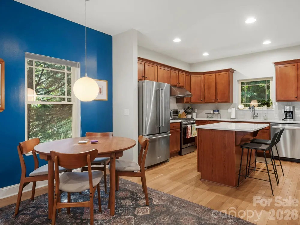 56 Harvard Place Asheville, NC 28806