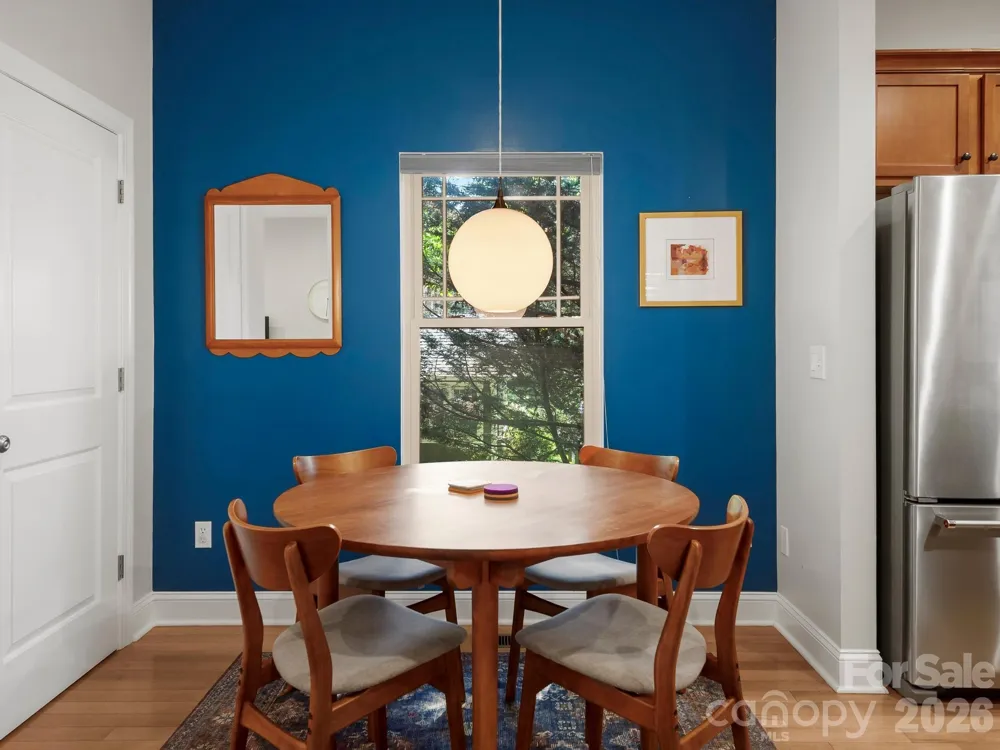56 Harvard Place Asheville, NC 28806
