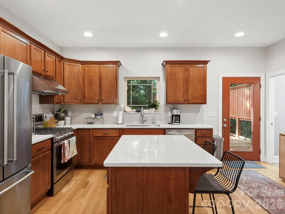 56 Harvard Place Asheville, NC 28806