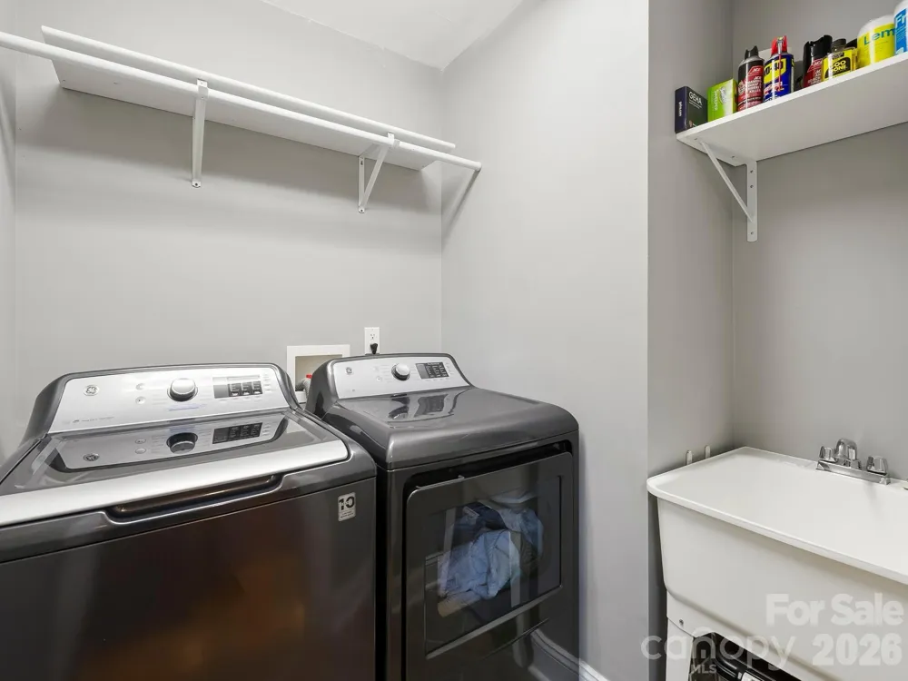 56 Harvard Place Asheville, NC 28806
