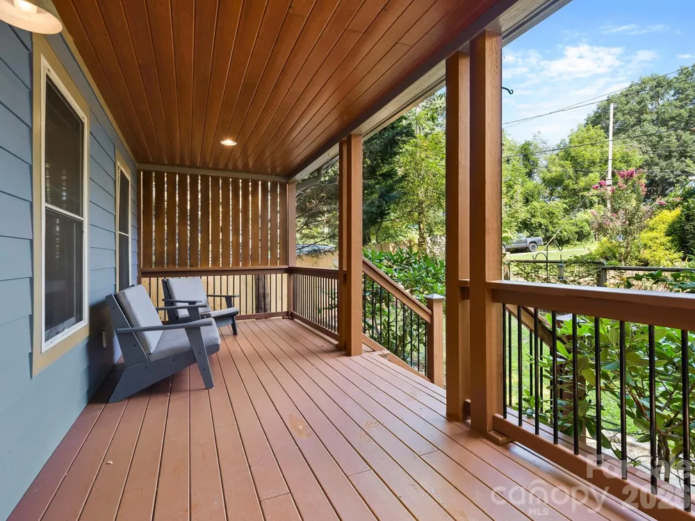 56 Harvard Place Asheville, NC 28806