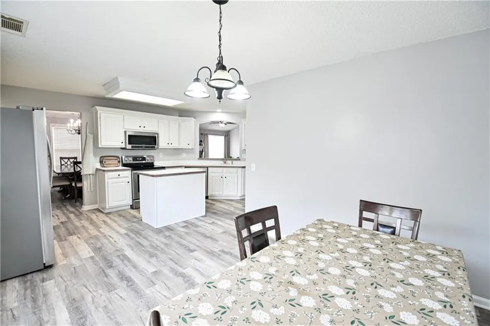 719 Overlook Drive Winder, GA 30680