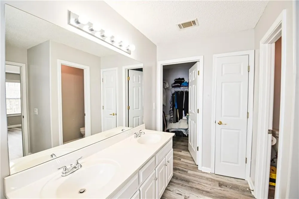 719 Overlook Drive Winder, GA 30680