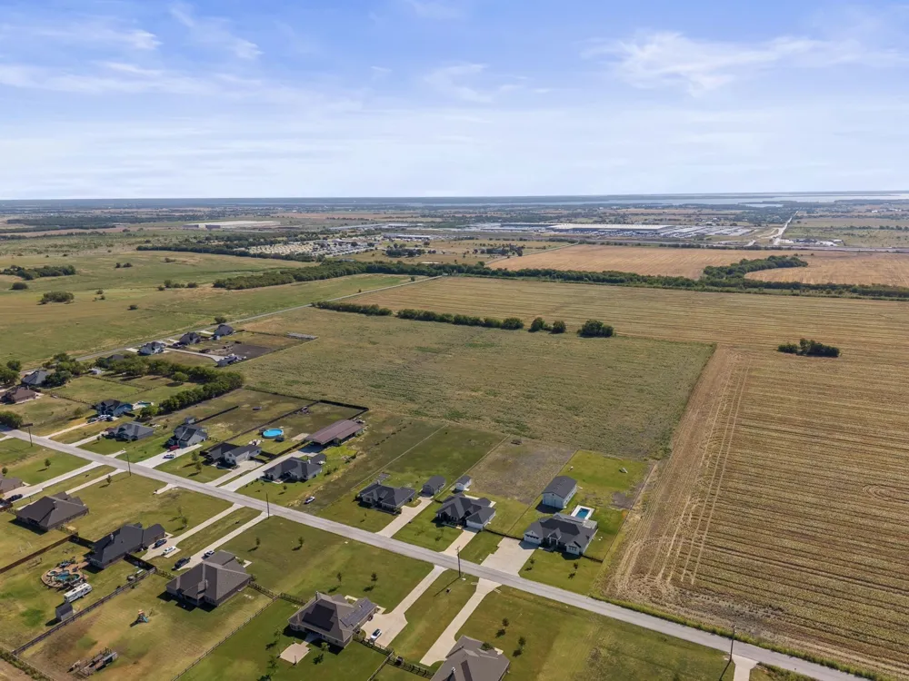 3885 Lois Road W Sanger, TX 76266