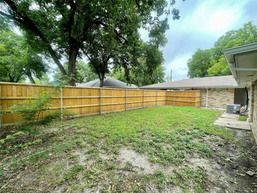 515 Maple Street Farmersville, TX 75442