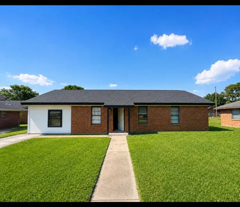 732 Meadow Lane