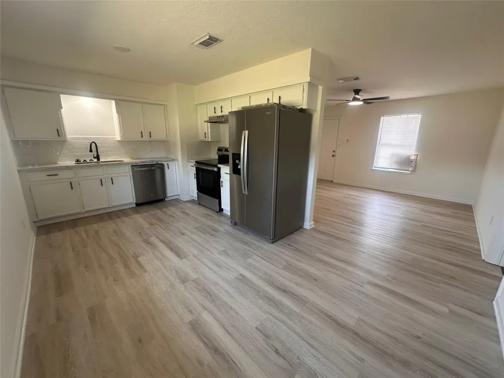 732 Meadow Lane Hempstead, TX 77445