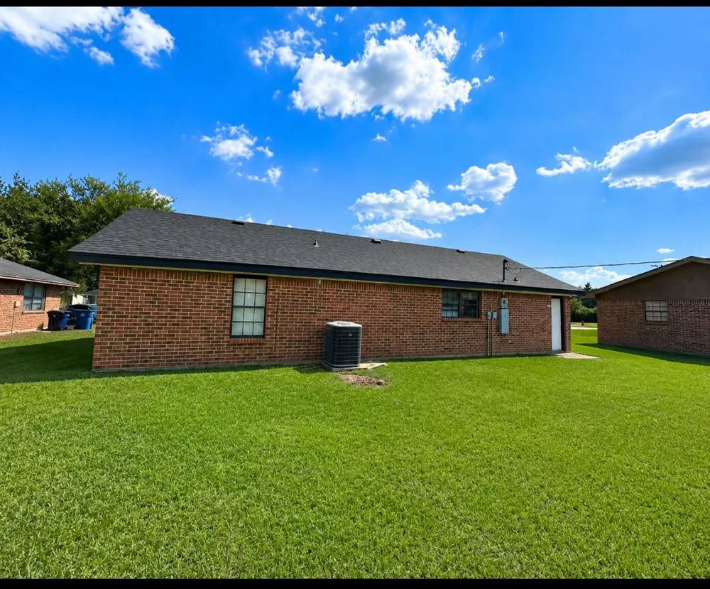 732 Meadow Lane Hempstead, TX 77445
