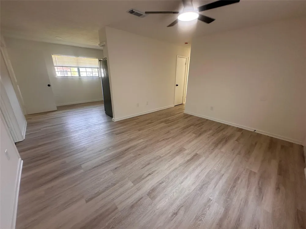732 Meadow Lane Hempstead, TX 77445