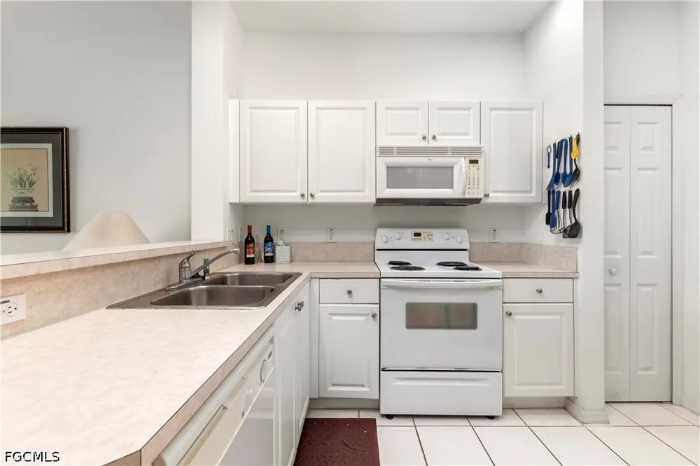 Liron Avenue #203 Fort Myers, FL 33916