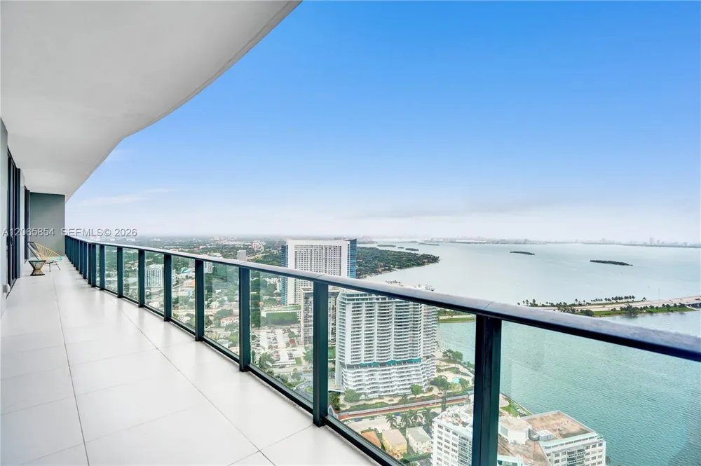 501 NE 31st St #PH4102 Miami, FL 33137