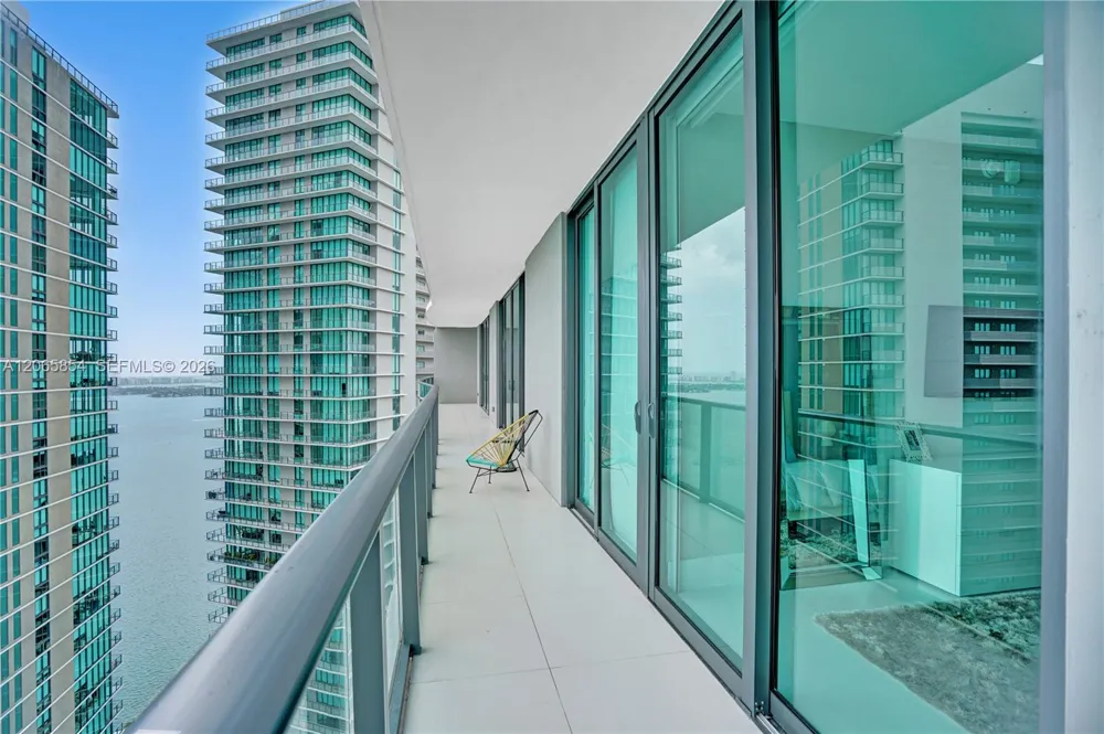 501 NE 31st St #PH4102 Miami, FL 33137