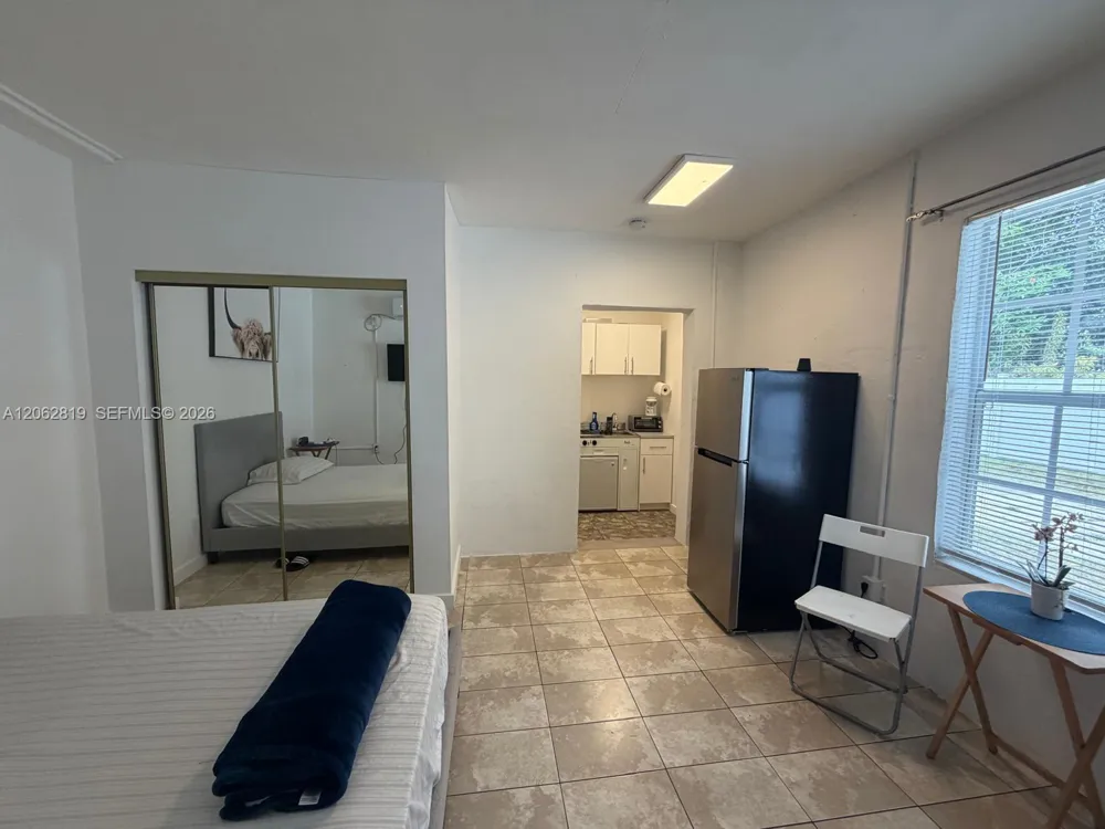 201 NE 169th St #1 North Miami Beach, FL 33162