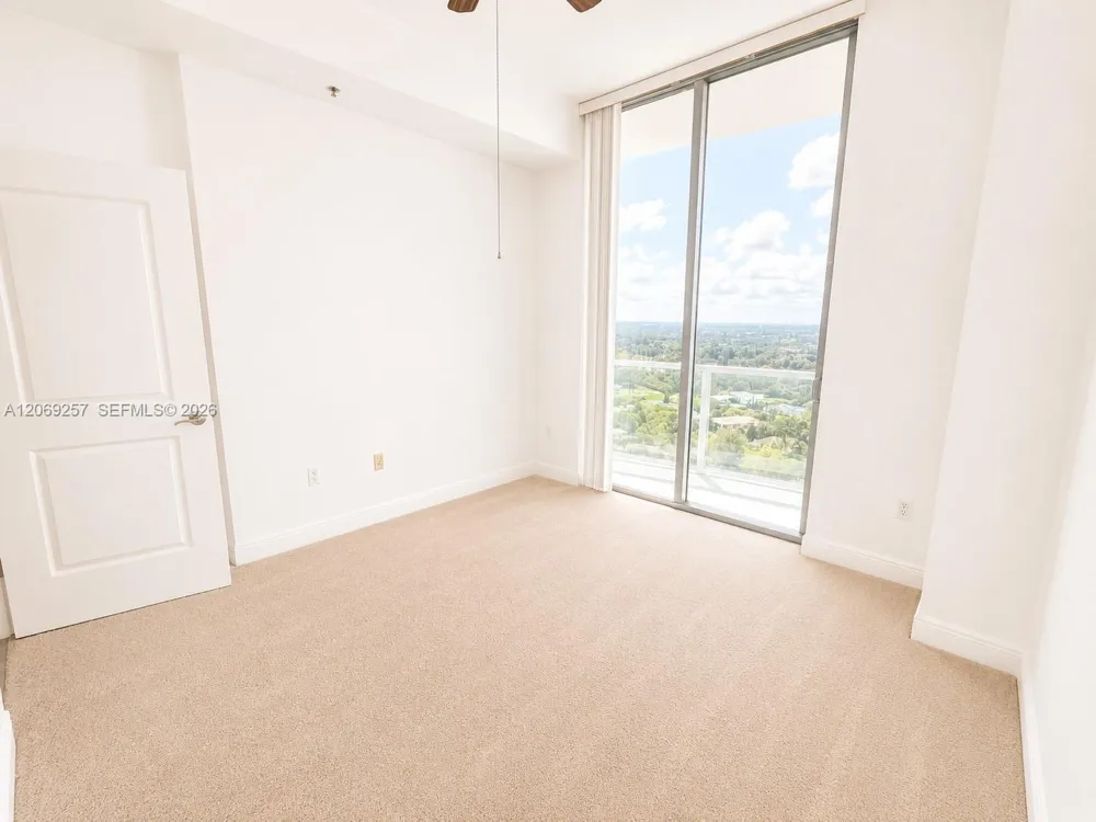 2681 Flamingo Rd #2705S Sunrise, FL 33323