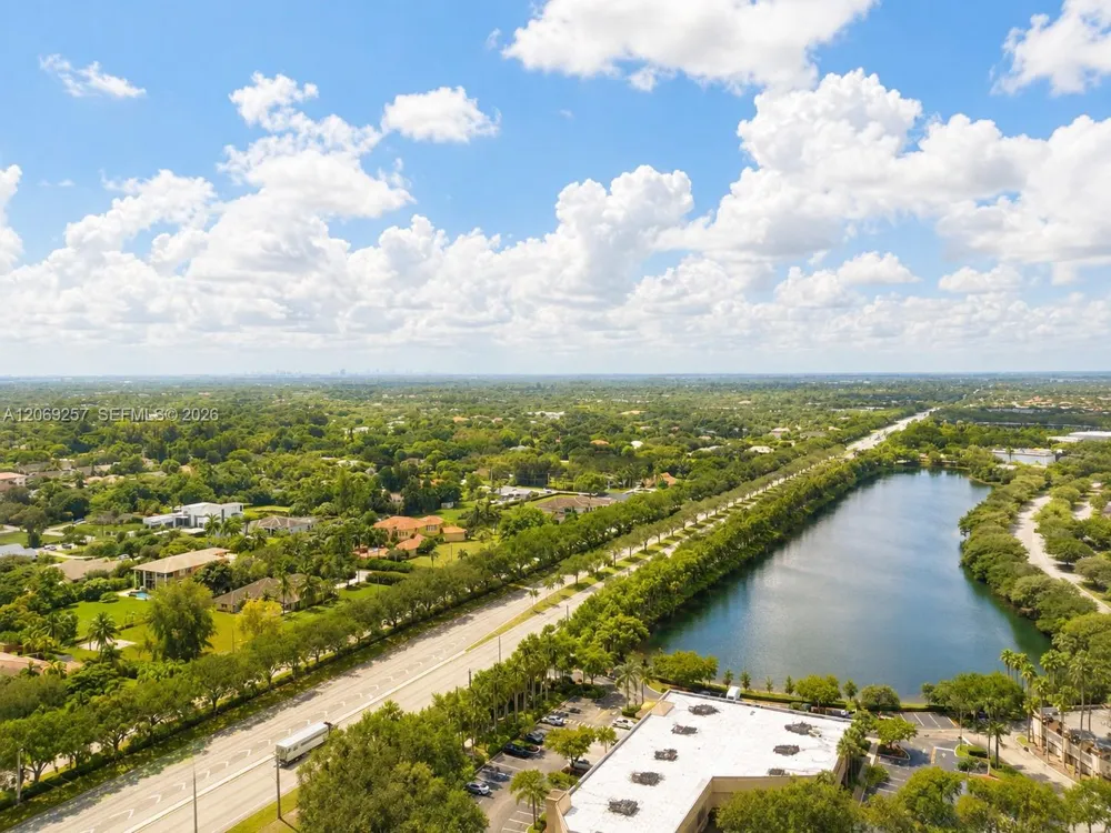 2681 Flamingo Rd #2705S Sunrise, FL 33323