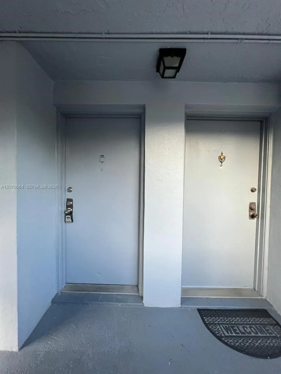 310 Fontainebleau Blvd #204 Miami, FL 33172