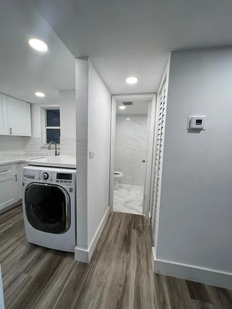 310 Fontainebleau Blvd #204 Miami, FL 33172