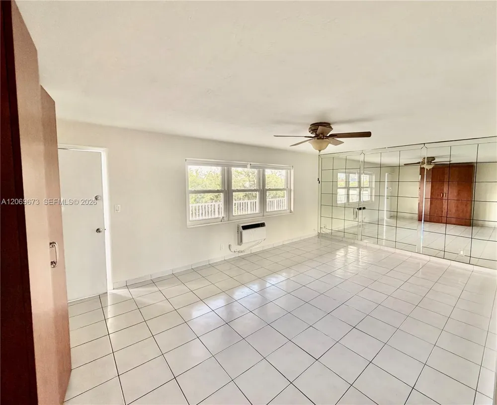 3922 NE 166th St #S306 North Miami Beach, FL 33160