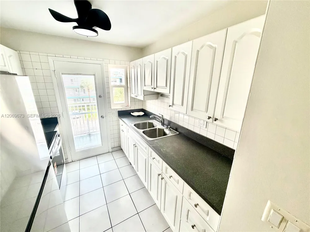 3922 NE 166th St #S306 North Miami Beach, FL 33160