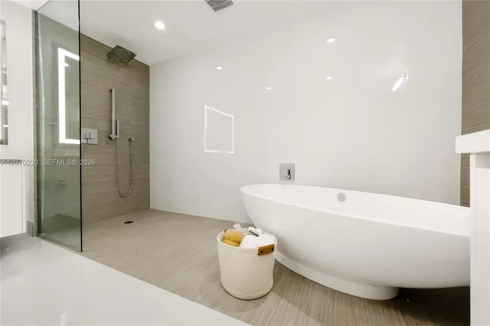 330 Sunny Isles Blvd #5-1102 Sunny Isles Beach, FL 33160