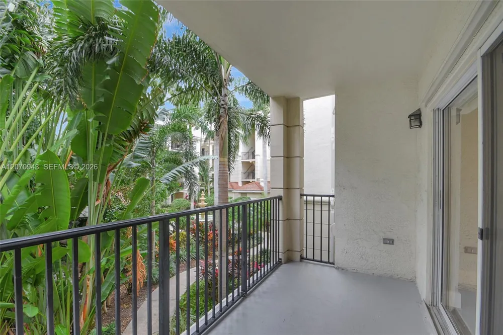 2206 Tuscany Way #2206 Boynton Beach, FL 33435
