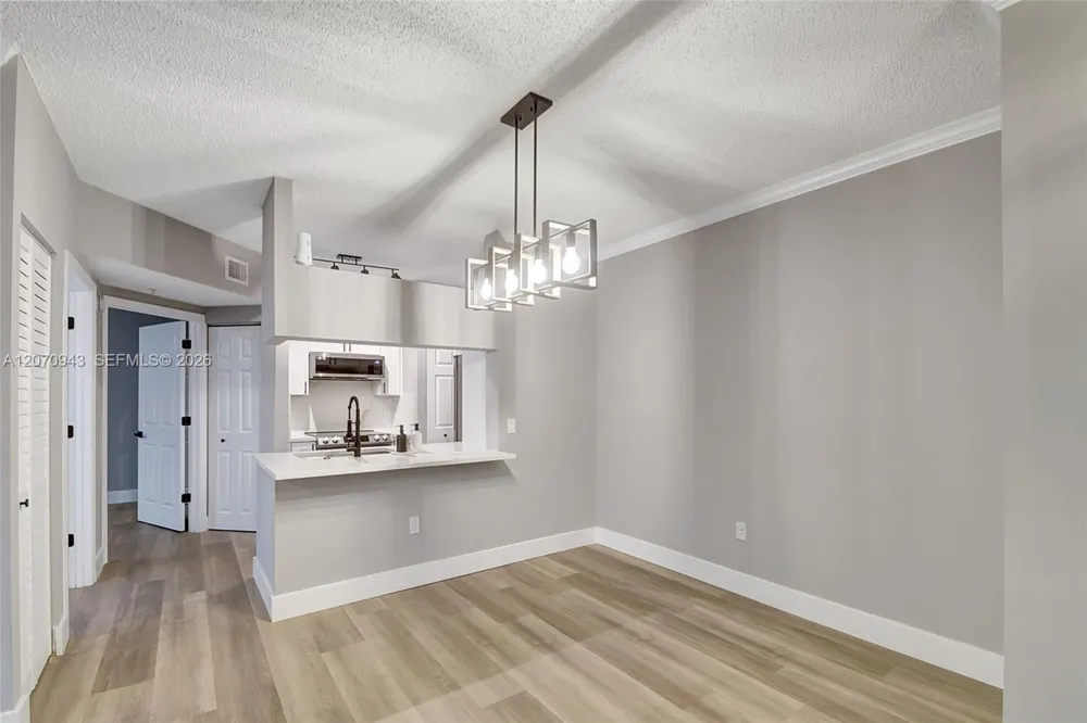 2206 Tuscany Way #2206 Boynton Beach, FL 33435